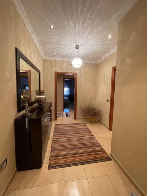 Stylish Apartamento Tirana
